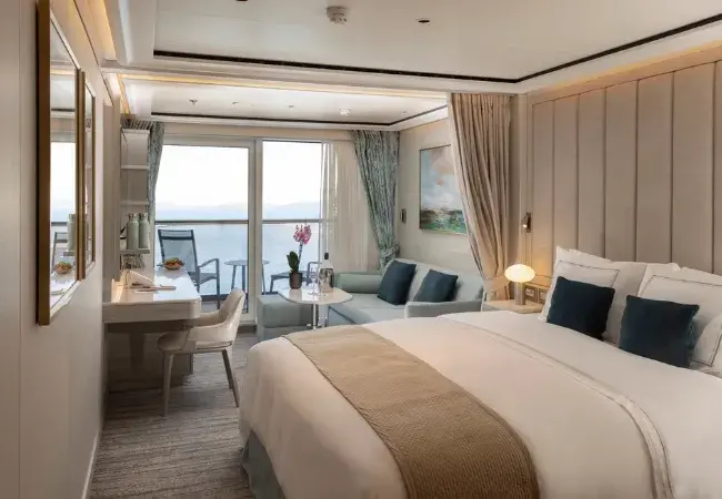 Deluxe Veranda Suite